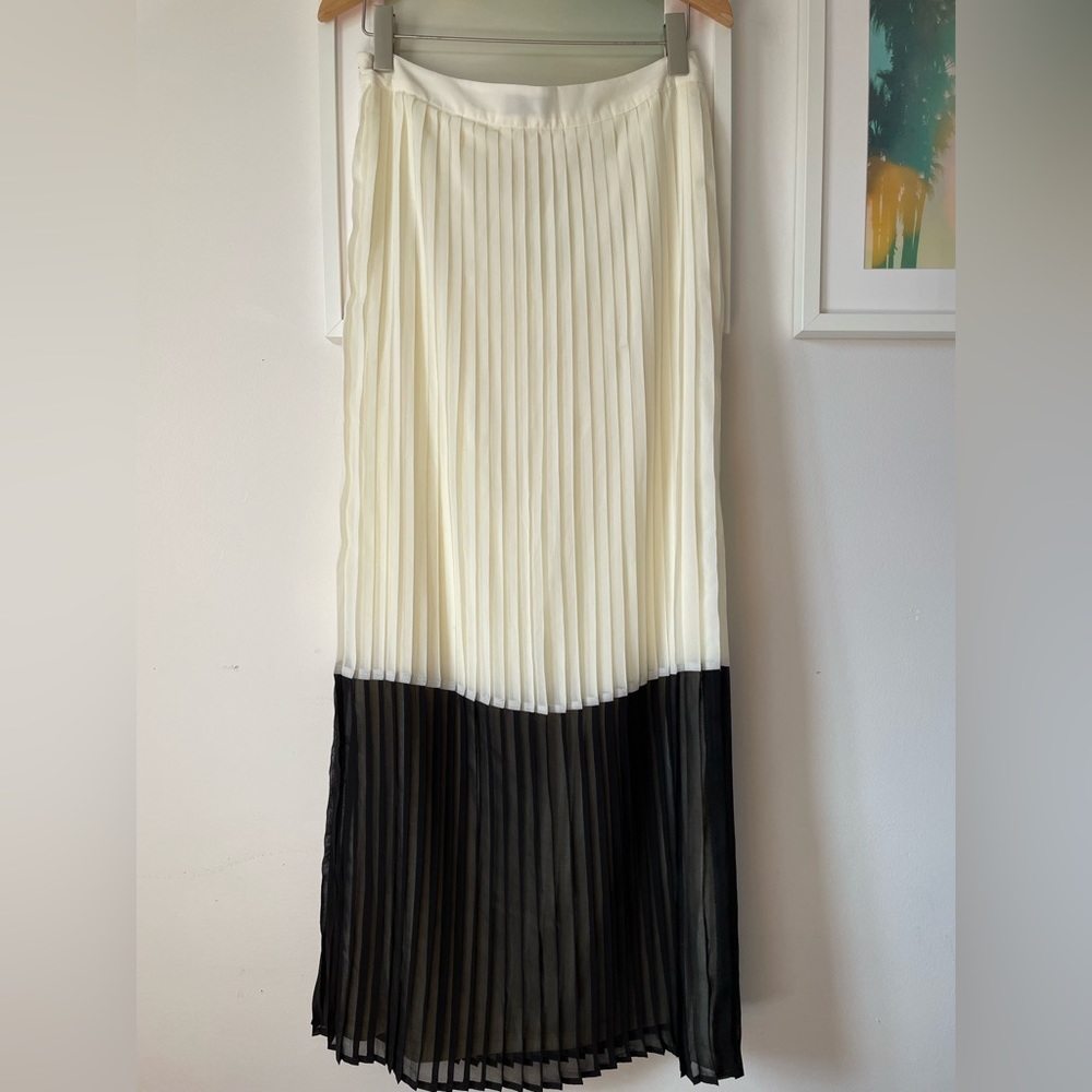 Sabine Skirt Size M